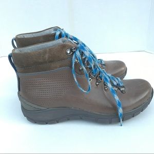 clarks wave walk boots